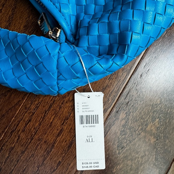 Melie Bianco Brigitte Large Faux Leather Shoulder Bag - NWT - Picture 5 of 6